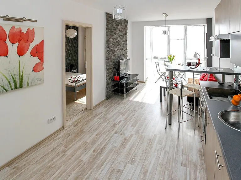 450 Dundas St E — Photo 11