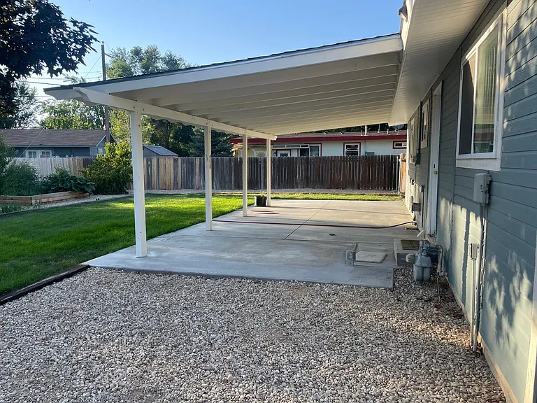 321 N 4 W — Photo 7