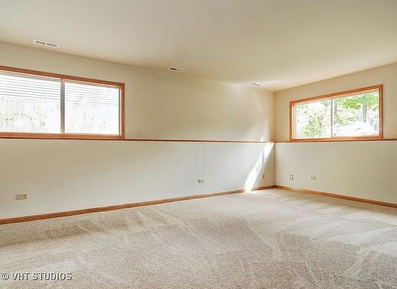 5th image of 1109 N Oak Ter