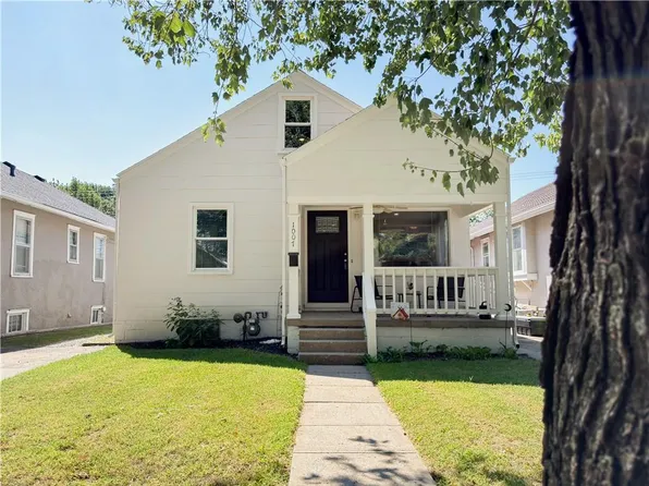1007 E 22nd Ave, Kansas City, MO 64116