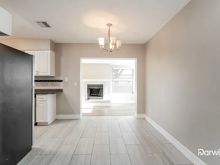 7132 Brookside Trl — Photo 6
