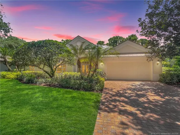 8020 SE Sequoia Dr, Hobe Sound, FL 33455