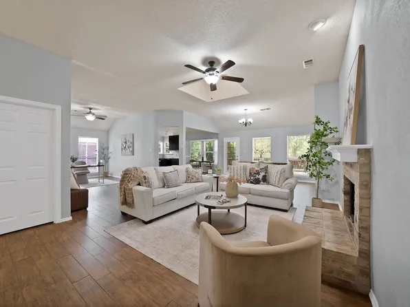 3709 Scott Dr, Rowlett, TX 75088