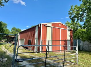 804 Ritchey St, Gainesville, TX 76240