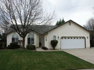5840 Beaumont Dr, Redding, CA 96003