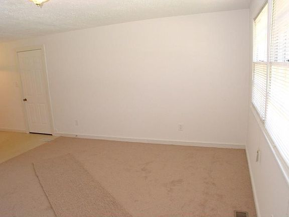 2nd image of 2126 N Fairhaven Dr