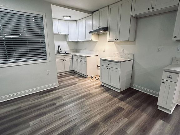 3rd image of 16930 S Vermont Ave APT 4