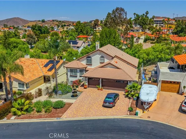 22960 Lassen Dr, Canyon Lake, CA 92587