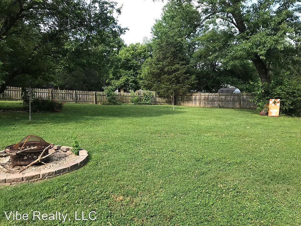 1st image of 1903 Dahlia Cir