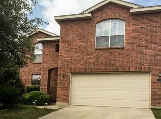 110 Parula Place Ct, Laredo, TX 78045