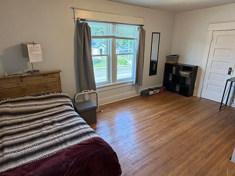 3202 Lincoln Way — Photo 12