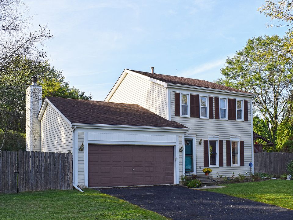 1st image of 180 Rosewood Dr