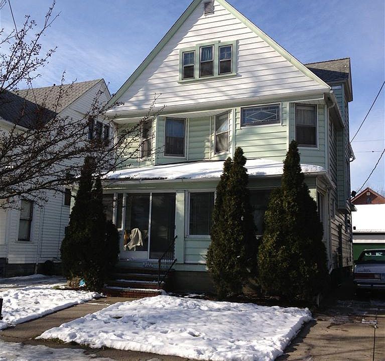 1st image of 2022 W 100th St