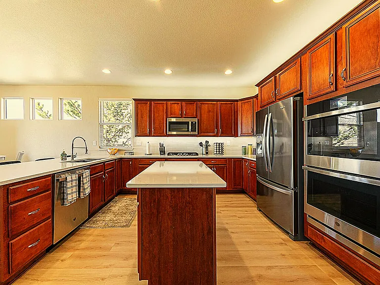3310 Ten Mile Dr — Photo 14