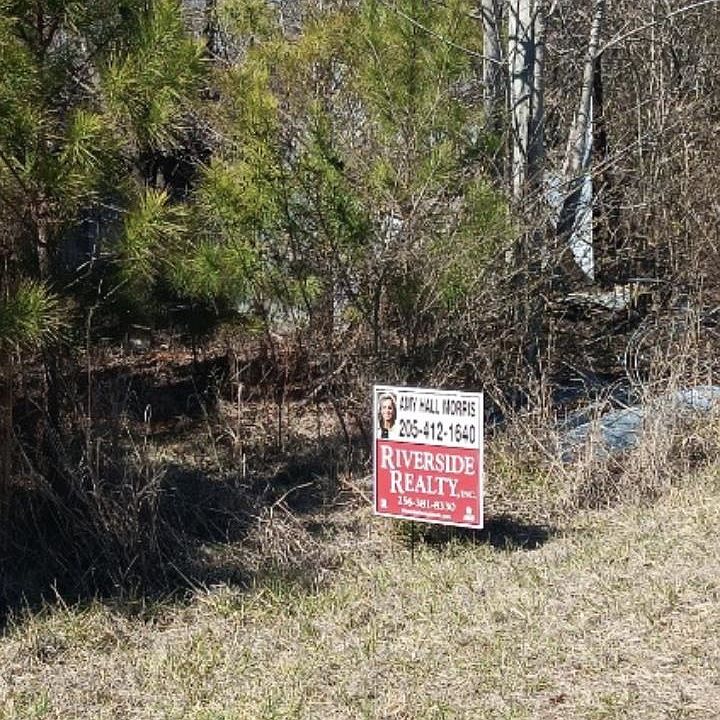 2nd image of 307 Roberts Rd