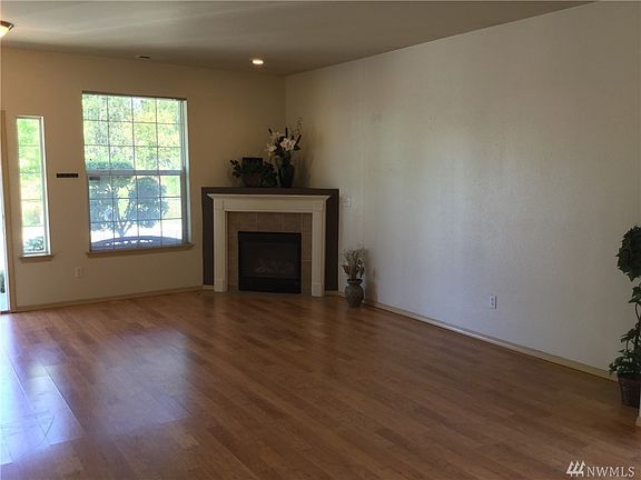  Lots of space and beautiful when furnished to your own taste.