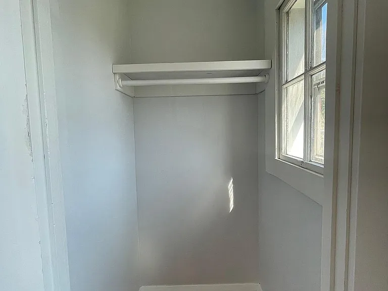 64 Dexter St #2R — Photo 8