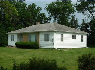 38286 Juniper Rd, Oakland, IA 51560