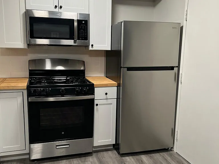 1080 Peabody Ave #5 — Photo 7