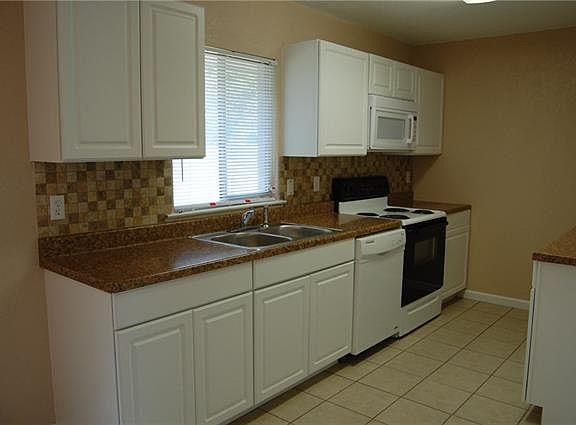 4th image of 2711 Bobwhite Blvd