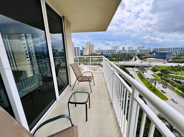 19501 W Country Club Dr APT 1408