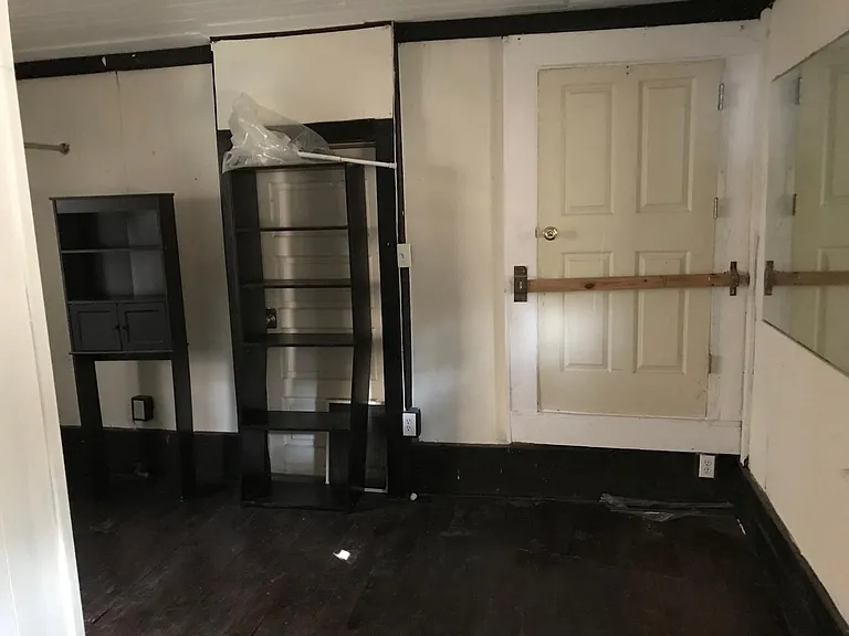 415 S Scott St — Photo 11