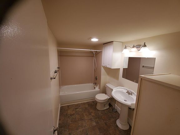 5th image of 3616 1/2 Norton Ave