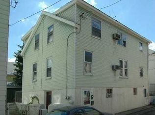 28 Jones St, Providence, RI 02903