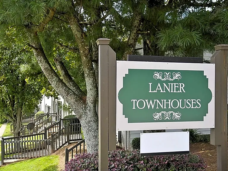 Lanier Townhomes — Photo 4
