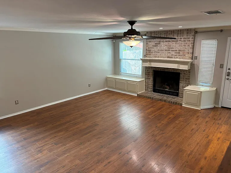 7504 Napier Trl — Photo 8
