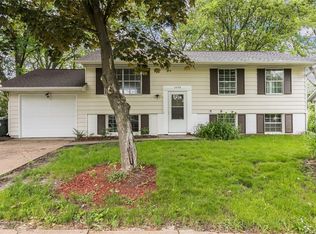 2336 Nevada Ave, Iowa City, IA 52240