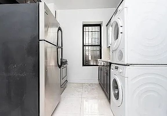 3rd image of 267 Clifton Pl #3F