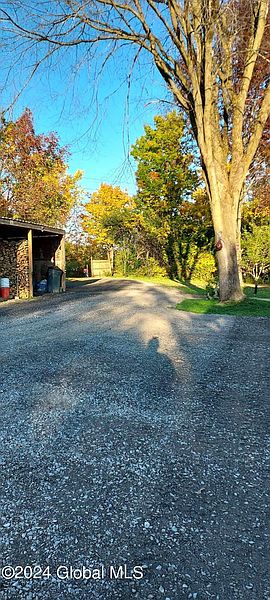 4th image of 1456 Latimer Hill Road