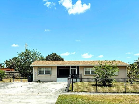 3rd image of 4937 Tortuga Dr