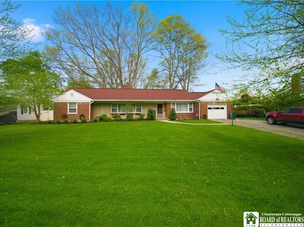 133 E Virginia Blvd, Jamestown, NY 14701