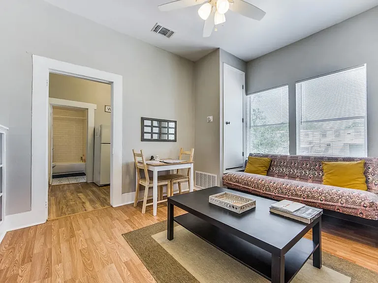 215 Blanco Rd #4 — Photo 8