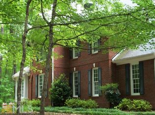 135 Darren Dr, Fayetteville, GA 30215