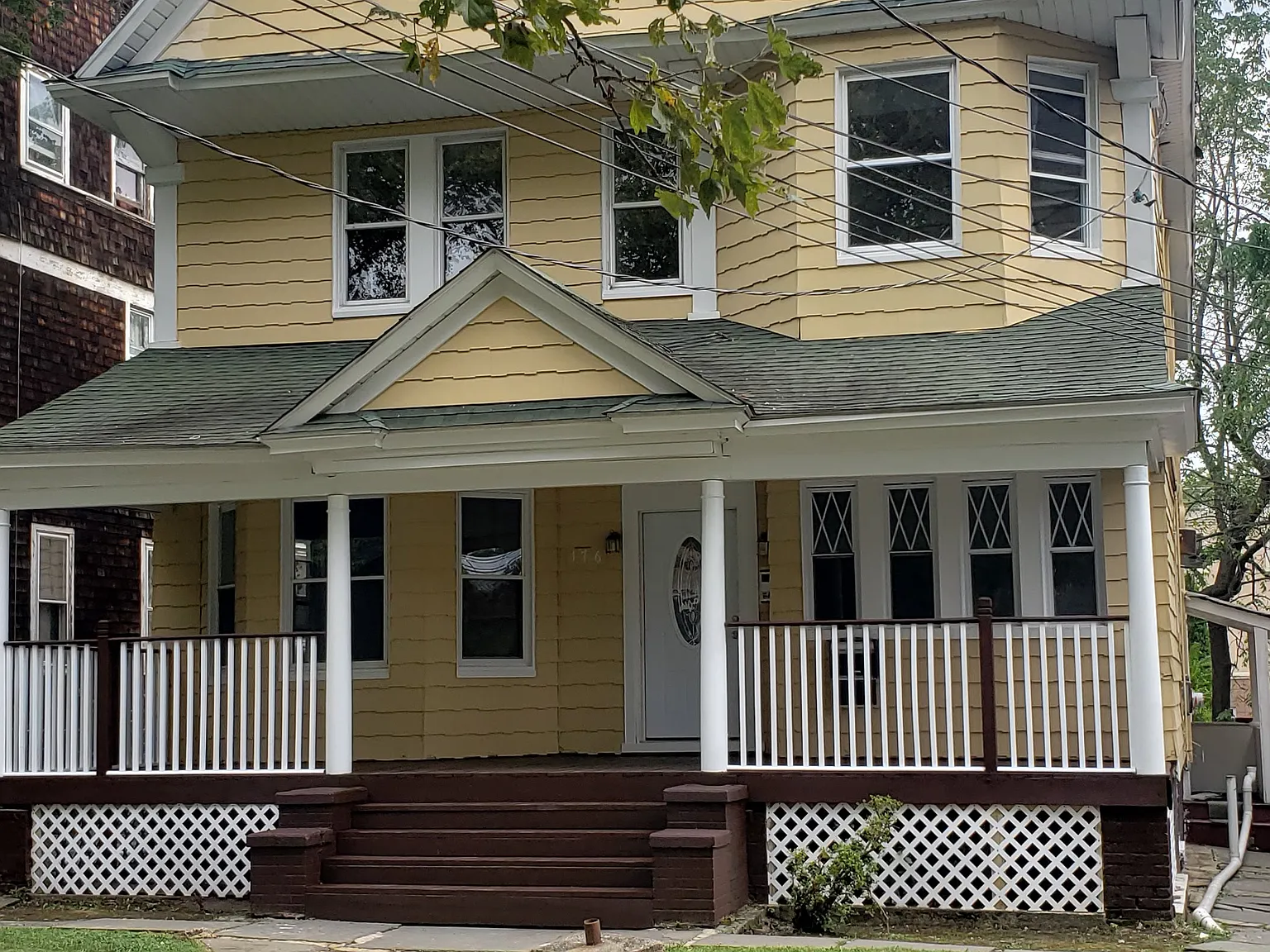 2 bed, 900 sqft, $2,700 — Photo 1