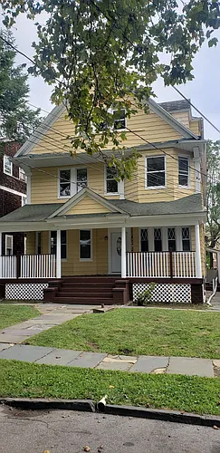 176 Elm Ave #3 Photo 1 176 Elm Ave #3 Photo 1