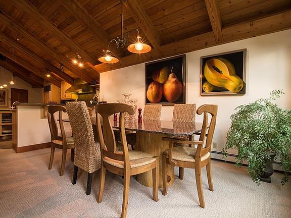 5th image of 2253 Bear Creek Dr