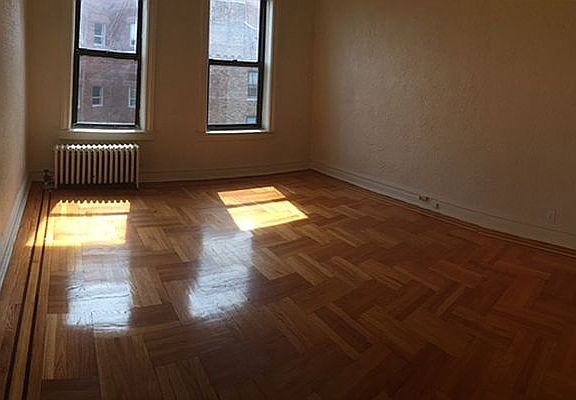 5th image of 724 E 27th St #59