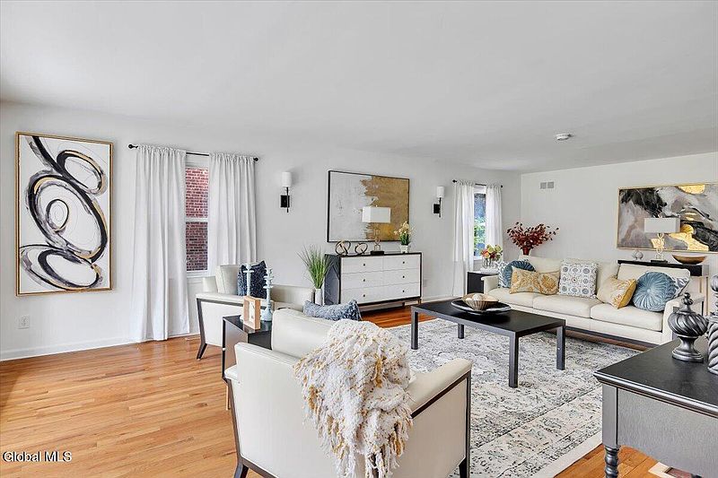 5th image of 246 Lenox Avenue