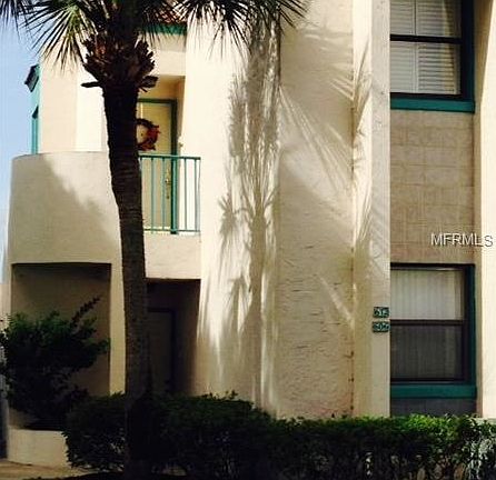 3rd image of 606 Sweet Bay Cir