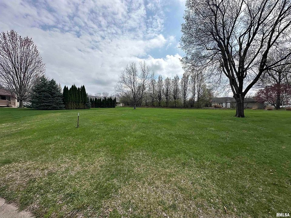 2nd image of 100 Peace Field Ln #102