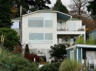 8913 Fauntleroy Way SW, Seattle, WA 98136