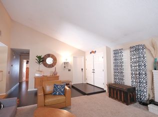 1004 S Rova Ct, Visalia, CA 93277