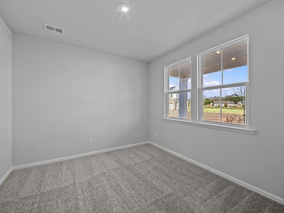 5th image of 1215 Fox Hollow St Lot 173
