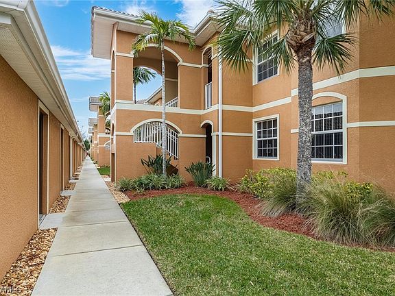 2nd image of 1076 Winding Pines Cir Unit 207