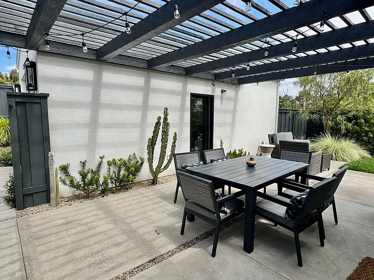 1333 Lake Dr — Photo 30