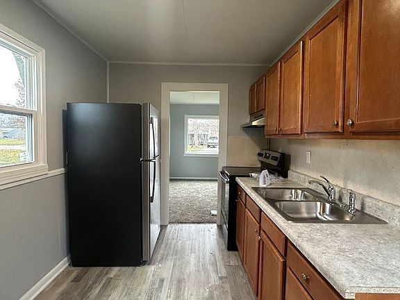 4th image of 2170 Ulen Ln